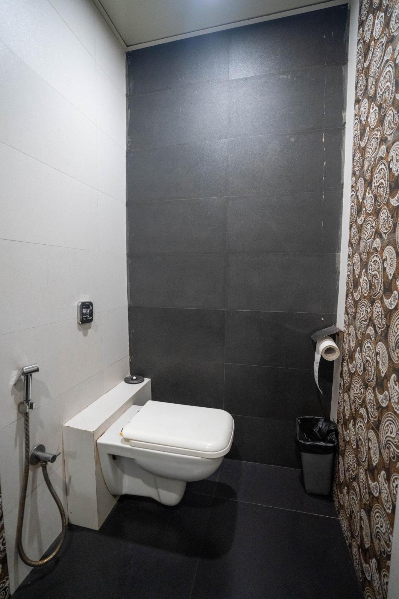 Hotel Royce Executive Near Us Consulate, Bandra Kurla Complex Mumbai Exterior photo