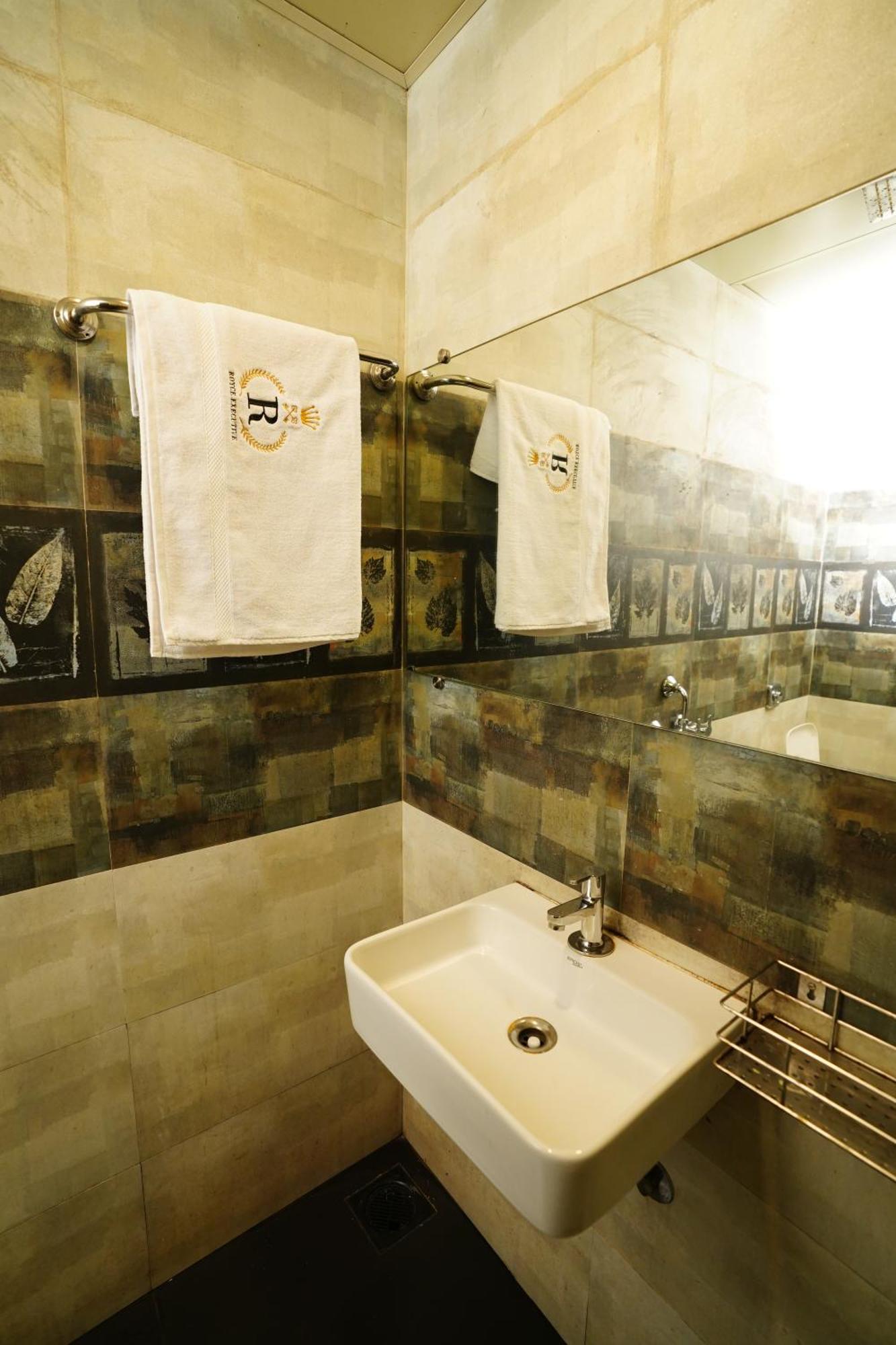 Hotel Royce Executive Near Us Consulate, Bandra Kurla Complex Mumbai Exterior photo